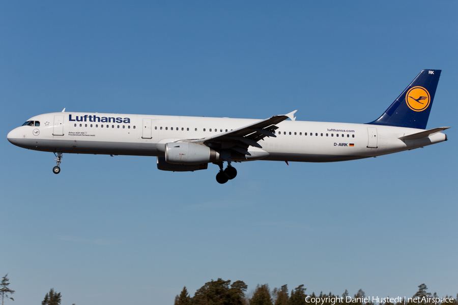 Lufthansa Airbus A321-131 (D-AIRK) | Photo 422096