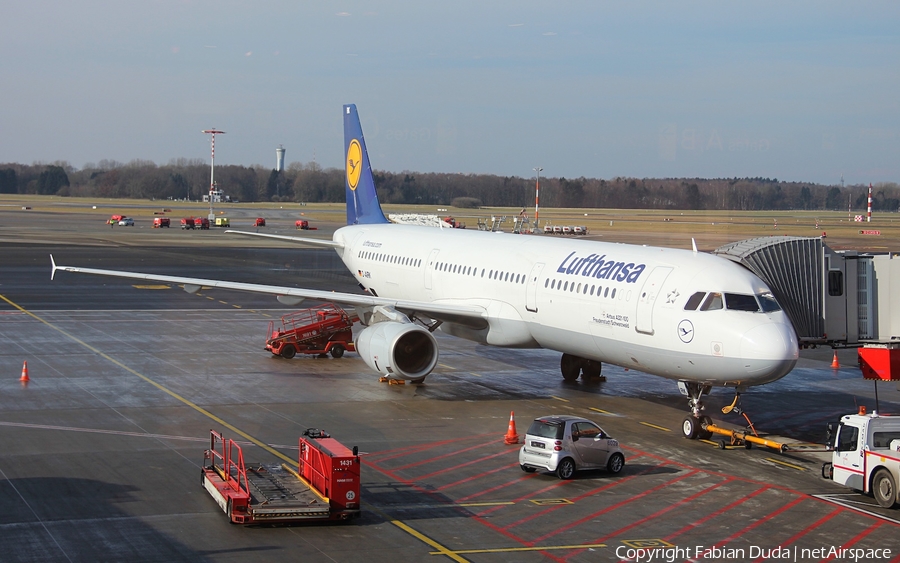 Lufthansa Airbus A321-131 (D-AIRK) | Photo 272094