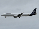 Lufthansa Airbus A321-131 (D-AIRL) at  Frankfurt am Main, Germany