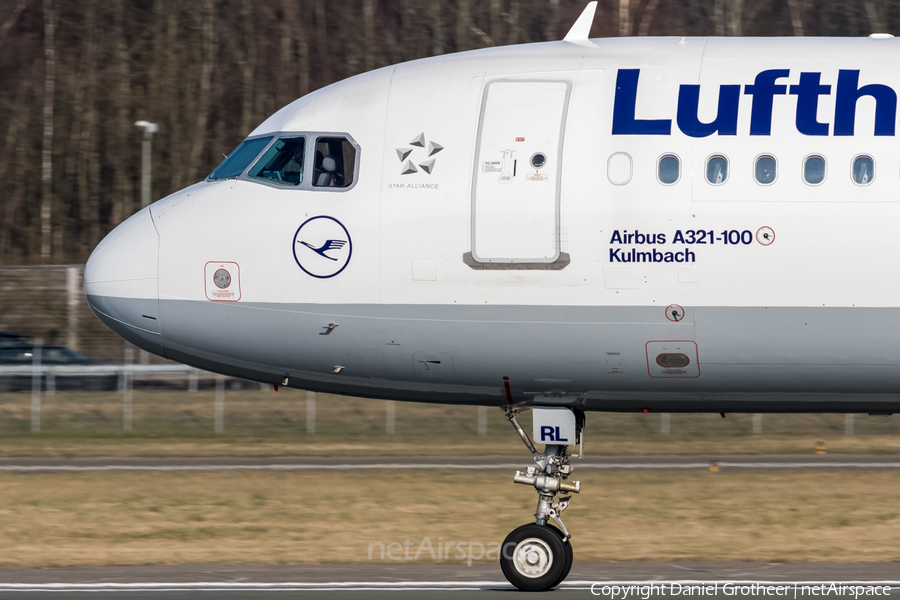 Lufthansa Airbus A321-131 (D-AIRL) | Photo 102155