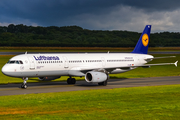 Lufthansa Airbus A321-131 (D-AIRL) at  Hamburg - Fuhlsbuettel (Helmut Schmidt), Germany