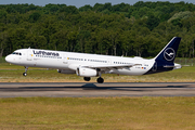 Lufthansa Airbus A321-131 (D-AIRL) at  Hamburg - Fuhlsbuettel (Helmut Schmidt), Germany