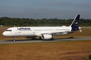 Lufthansa Airbus A321-131 (D-AIRL) at  Hamburg - Fuhlsbuettel (Helmut Schmidt), Germany