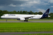 Lufthansa Airbus A321-131 (D-AIRL) at  Hamburg - Fuhlsbuettel (Helmut Schmidt), Germany