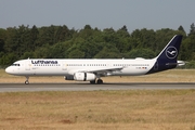 Lufthansa Airbus A321-131 (D-AIRL) at  Hamburg - Fuhlsbuettel (Helmut Schmidt), Germany