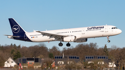 Lufthansa Airbus A321-131 (D-AIRL) at  Hamburg - Fuhlsbuettel (Helmut Schmidt), Germany