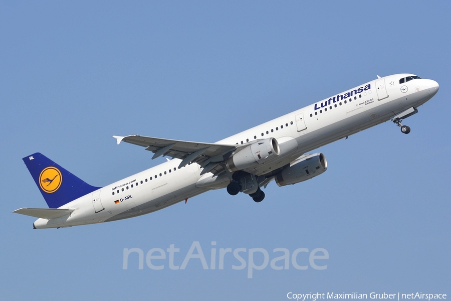 Lufthansa Airbus A321-131 (D-AIRL) | Photo 111975