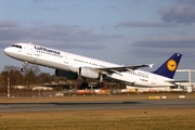 Lufthansa Airbus A321-131 (D-AIRN) at  Hamburg - Fuhlsbuettel (Helmut Schmidt), Germany