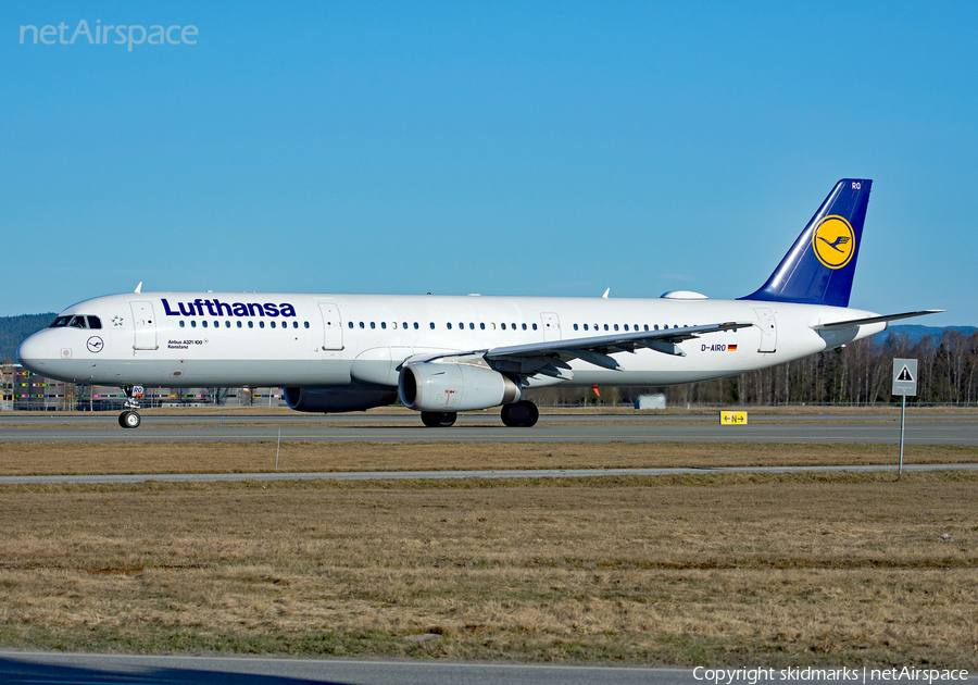 Lufthansa Airbus A321-131 (D-AIRO) | Photo 160375