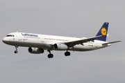 Lufthansa Airbus A321-131 (D-AIRP) at  Barcelona - El Prat, Spain