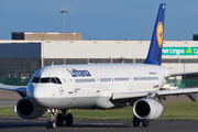 Lufthansa Airbus A321-131 (D-AIRP) at  Dublin, Ireland
