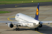 Lufthansa Airbus A321-131 (D-AIRP) at  Dusseldorf - International, Germany
