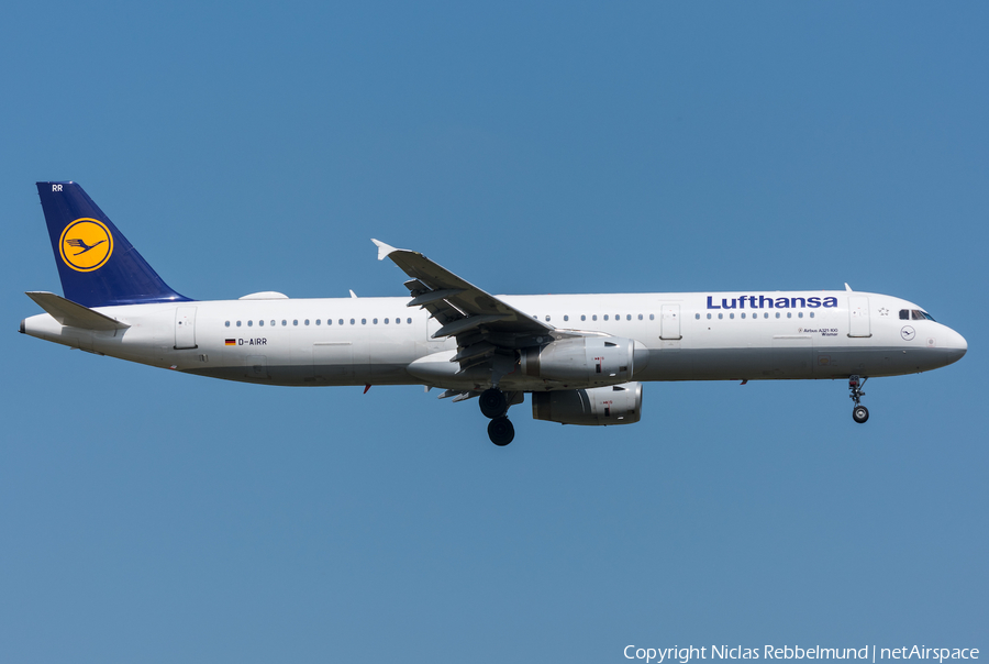 Lufthansa Airbus A321-131 (D-AIRR) | Photo 258704