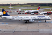 Lufthansa Airbus A321-131 (D-AIRR) at  Hamburg - Fuhlsbuettel (Helmut Schmidt), Germany