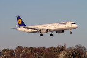 Lufthansa Airbus A321-131 (D-AIRR) at  Hamburg - Fuhlsbuettel (Helmut Schmidt), Germany