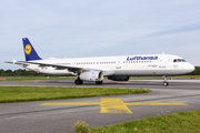 Lufthansa Airbus A321-131 (D-AIRR) at  Hamburg - Fuhlsbuettel (Helmut Schmidt), Germany