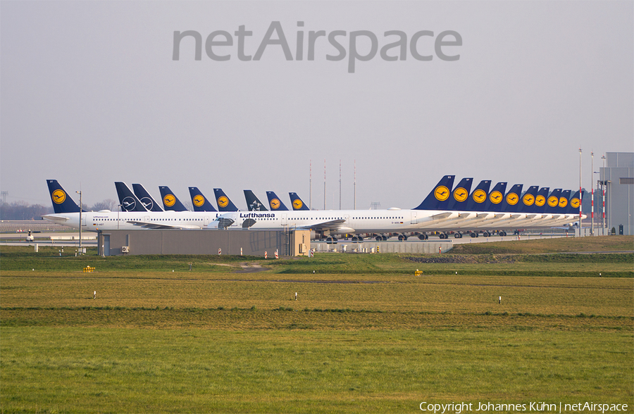 Lufthansa Airbus A321-131 (D-AIRS) | Photo 381136
