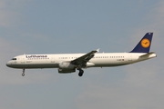 Lufthansa Airbus A321-131 (D-AIRT) at  Frankfurt am Main, Germany