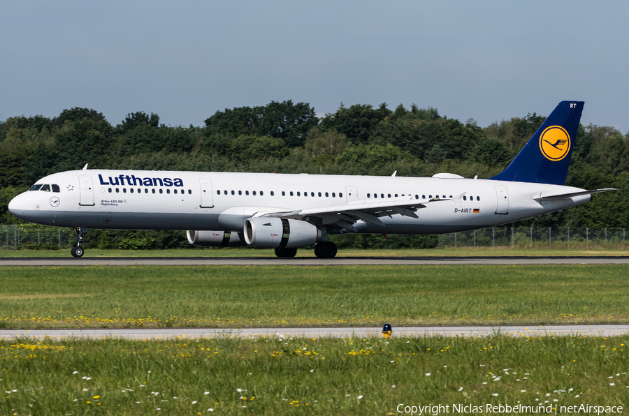 Lufthansa Airbus A321-131 (D-AIRT) | Photo 339576