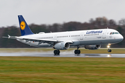 Lufthansa Airbus A321-131 (D-AIRT) at  Hamburg - Fuhlsbuettel (Helmut Schmidt), Germany