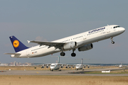 Lufthansa Airbus A321-131 (D-AIRU) at  Frankfurt am Main, Germany