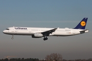 Lufthansa Airbus A321-131 (D-AIRU) at  Hamburg - Fuhlsbuettel (Helmut Schmidt), Germany