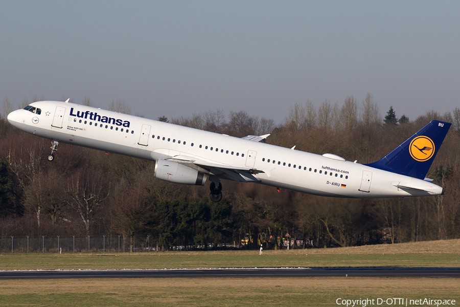 Lufthansa Airbus A321-131 (D-AIRU) | Photo 220493