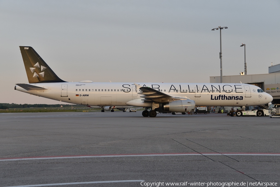 Lufthansa Airbus A321-131 (D-AIRW) | Photo 399639