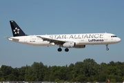 Lufthansa Airbus A321-131 (D-AIRW) at  Hamburg - Fuhlsbuettel (Helmut Schmidt), Germany