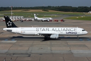 Lufthansa Airbus A321-131 (D-AIRW) at  Hamburg - Fuhlsbuettel (Helmut Schmidt), Germany