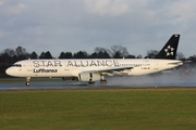 Lufthansa Airbus A321-131 (D-AIRW) at  Hamburg - Fuhlsbuettel (Helmut Schmidt), Germany