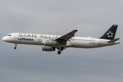 Lufthansa Airbus A321-131 (D-AIRW) at  Hamburg - Fuhlsbuettel (Helmut Schmidt), Germany