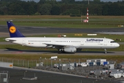 Lufthansa Airbus A321-131 (D-AIRX) at  Hamburg - Fuhlsbuettel (Helmut Schmidt), Germany