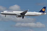 Lufthansa Airbus A321-131 (D-AIRX) at  Hamburg - Fuhlsbuettel (Helmut Schmidt), Germany