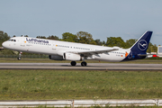 Lufthansa Airbus A321-131 (D-AIRY) at  Hamburg - Fuhlsbuettel (Helmut Schmidt), Germany