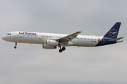 Lufthansa Airbus A321-131 (D-AIRY) at  Hamburg - Fuhlsbuettel (Helmut Schmidt), Germany