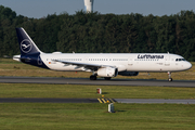 Lufthansa Airbus A321-131 (D-AIRY) at  Hamburg - Fuhlsbuettel (Helmut Schmidt), Germany