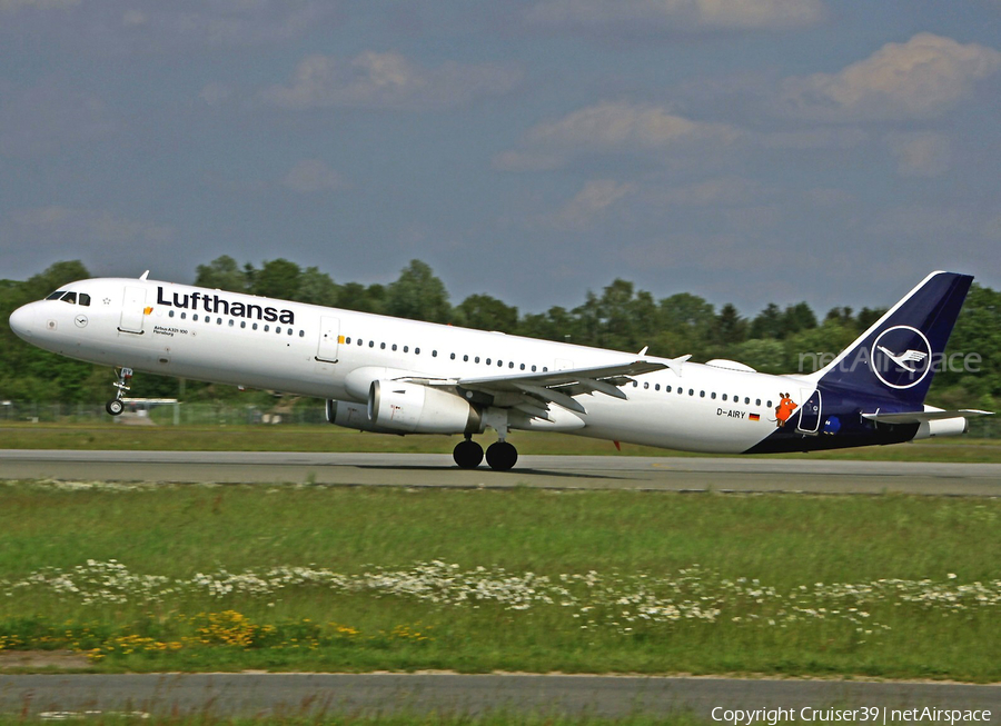 Lufthansa Airbus A321-131 (D-AIRY) | Photo 362064