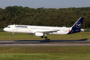 Lufthansa Airbus A321-131 (D-AIRY) at  Hamburg - Fuhlsbuettel (Helmut Schmidt), Germany
