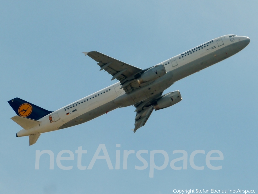 Lufthansa Airbus A321-131 (D-AIRY) | Photo 127877