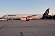 Lufthansa Airbus A321-231 (D-AISB) at  Cologne/Bonn, Germany