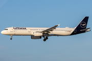 Lufthansa Airbus A321-231 (D-AISB) at  Hamburg - Fuhlsbuettel (Helmut Schmidt), Germany