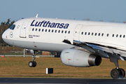 Lufthansa Airbus A321-231 (D-AISC) at  Dublin, Ireland