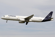 Lufthansa Airbus A321-231 (D-AISF) at  Barcelona - El Prat, Spain