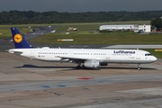 Lufthansa Airbus A321-231 (D-AISG) at  Hamburg - Fuhlsbuettel (Helmut Schmidt), Germany