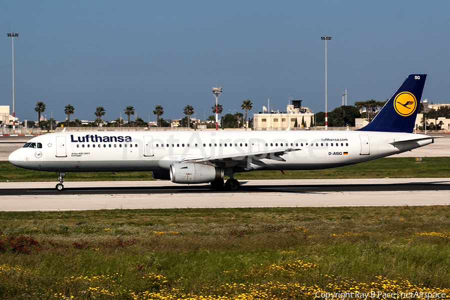 Lufthansa Airbus A321-231 (D-AISG) | Photo 300026