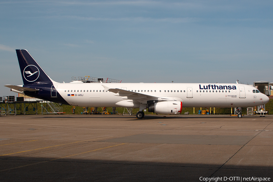 Lufthansa Airbus A321-231 (D-AISJ) | Photo 380444