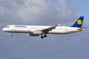 Lufthansa Airbus A321-231 (D-AISJ) at  Hamburg - Fuhlsbuettel (Helmut Schmidt), Germany