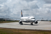 Lufthansa Airbus A321-231 (D-AISP) at  Porto, Portugal