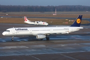 Lufthansa Airbus A321-231 (D-AISQ) at  Hamburg - Fuhlsbuettel (Helmut Schmidt), Germany